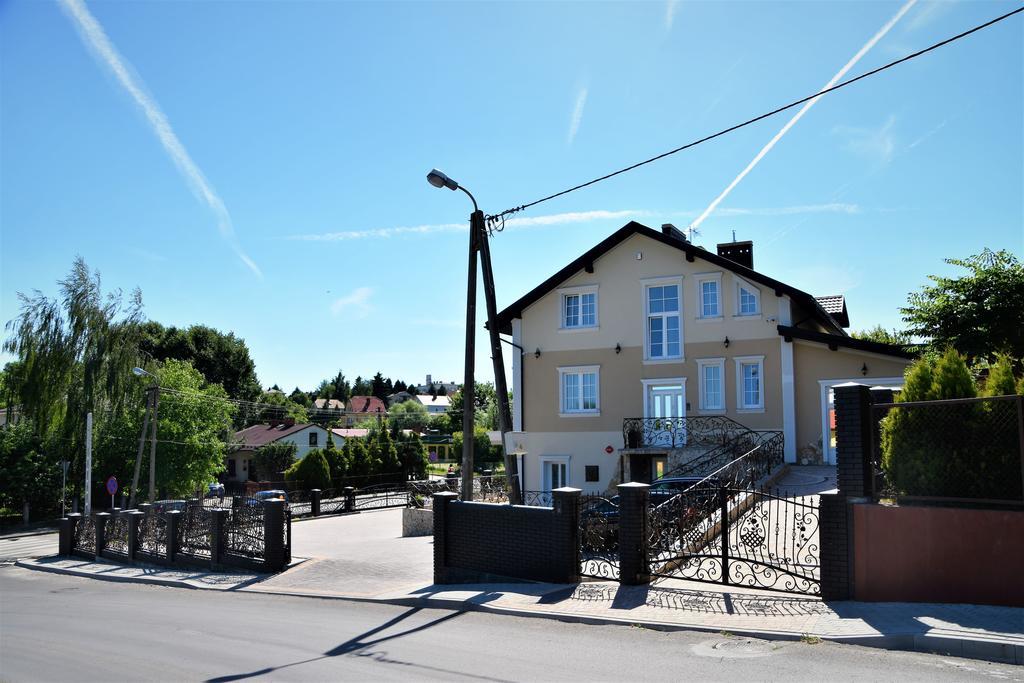 Willa Rozana - Apartamenty I Pokoje Goscinne Sandomierz Εξωτερικό φωτογραφία