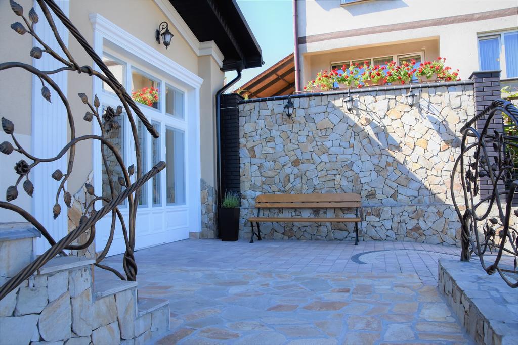 Willa Rozana - Apartamenty I Pokoje Goscinne Sandomierz Εξωτερικό φωτογραφία