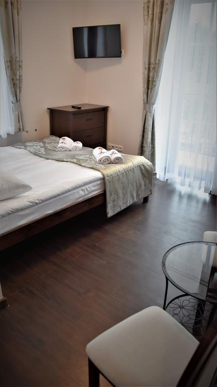 Willa Rozana - Apartamenty I Pokoje Goscinne Sandomierz Εξωτερικό φωτογραφία